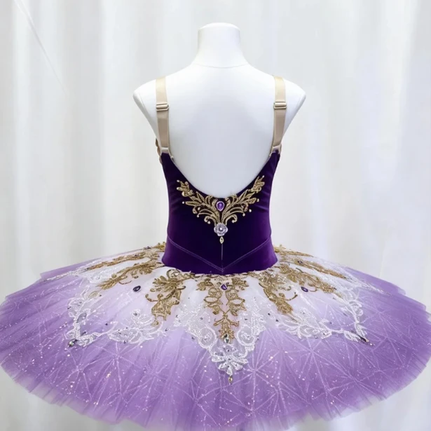 Tut&uacute; de plato de ballet hecho a mano floral rosa