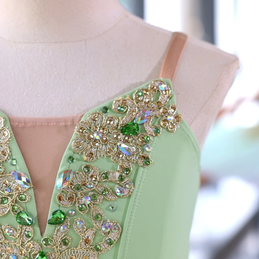 Tut&uacute; de ballet de panqueque verde menta hecho a mano | Traje de escenario personalizado con diamante