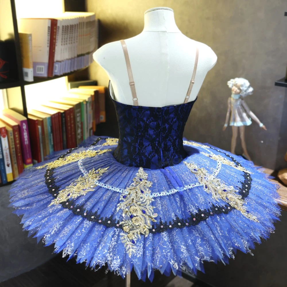 Tut&uacute; de plato de ballet hecho a mano de encaje dorado azul real