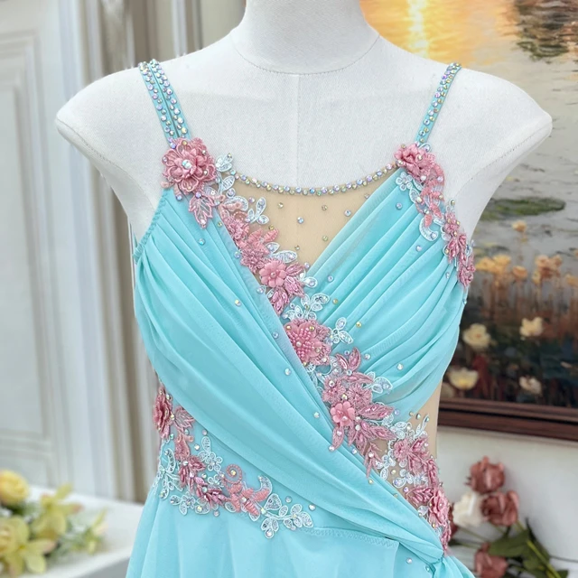 Vestido de baile l&iacute;rico floral azul cielo | R0978