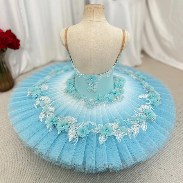 Tut&uacute; de panqueque floral azul claro | S218