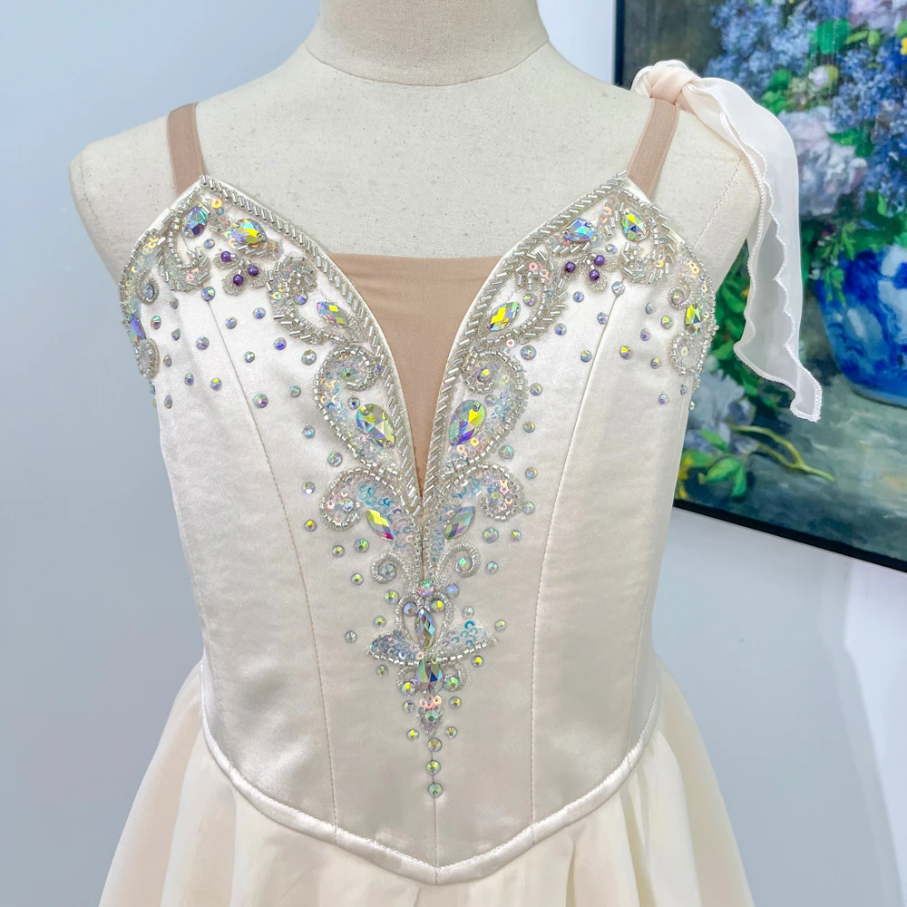 Vestido de ballet de gasa adornado con diamantes de imitaci&oacute;n para espect&aacute;culo | R0320
