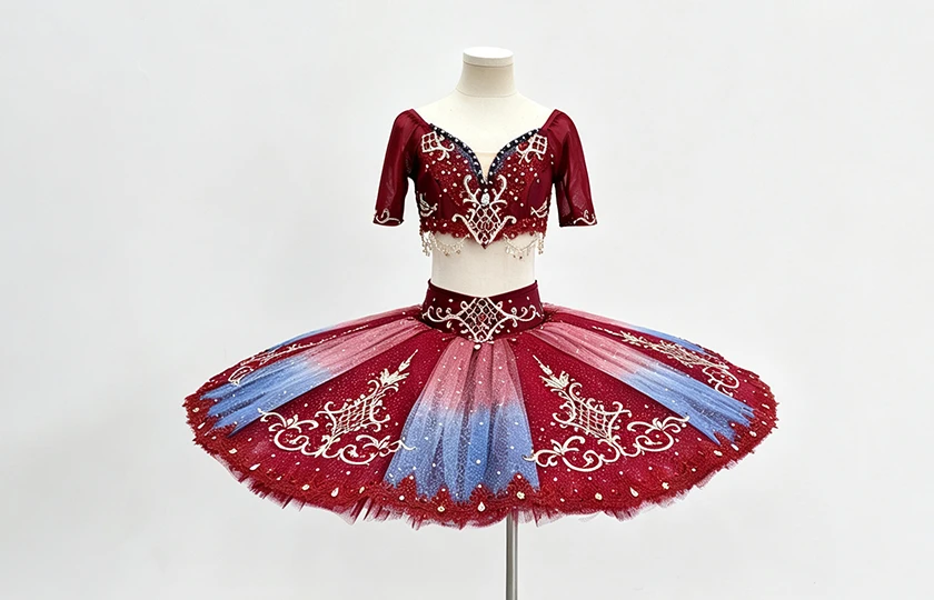 Tut&uacute; de tortitas de dos piezas en ombr&eacute; rojo azul | T1520