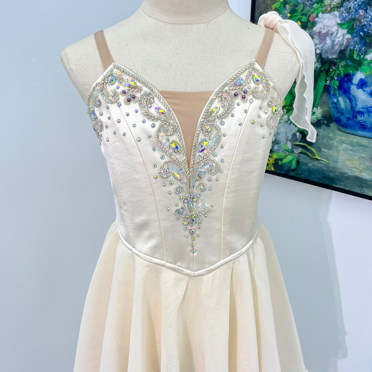 Vestido de ballet de gasa adornado con diamantes de imitaci&oacute;n para espect&aacute;culo | R0320