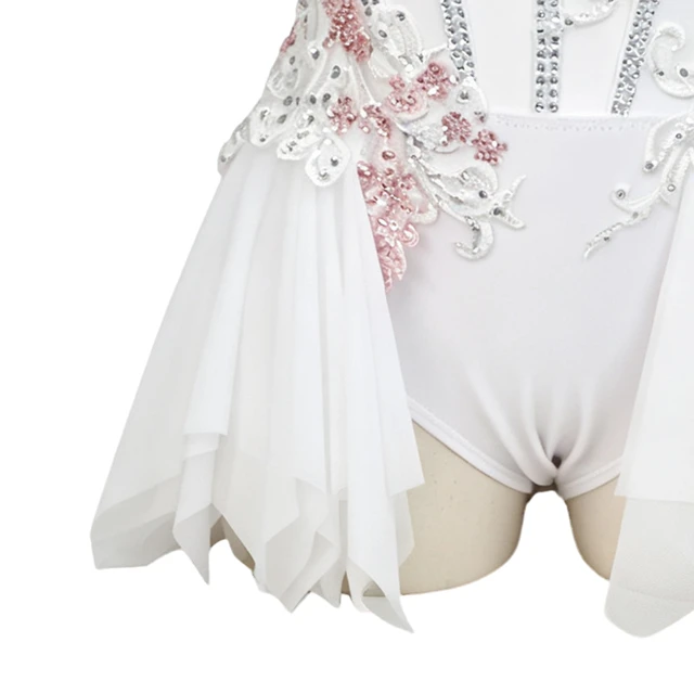 Vestido de baile l&iacute;rico blanco con diamantes de imitaci&oacute;n de encaje rosa | G030