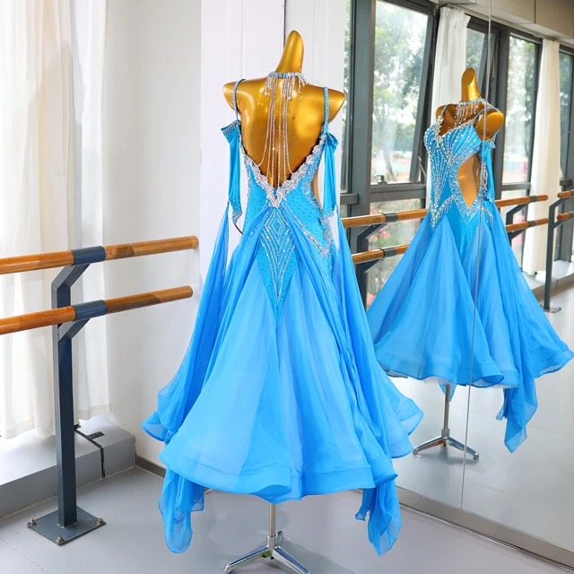 Diamantes de imitaci&oacute;n azul cielo est&aacute;ndar latino y latino Vestido de baile de sal&oacute;n | LD018