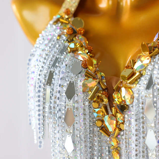 Vestido de baile latino con flecos de oro blanco y diamantes de imitaci&oacute;n | LD020